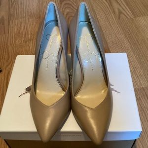 Jessica Simpson nude heels